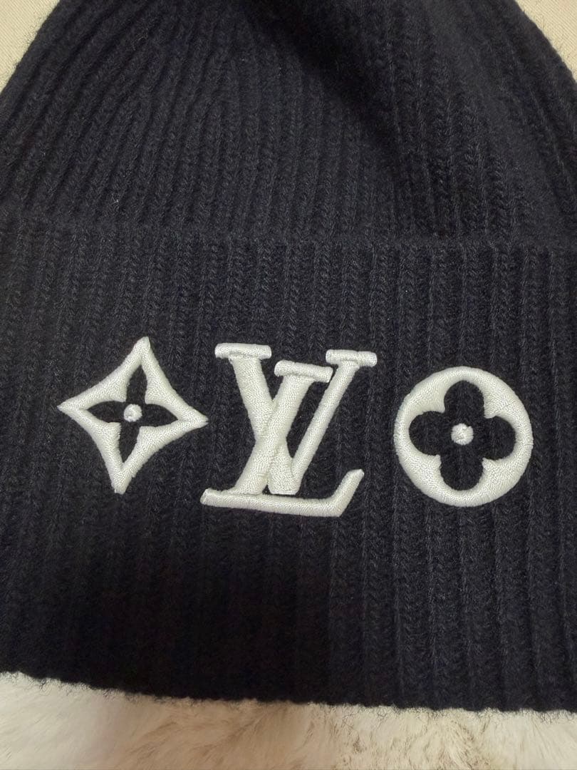 LOUIS VUITTON ブラックニット帽