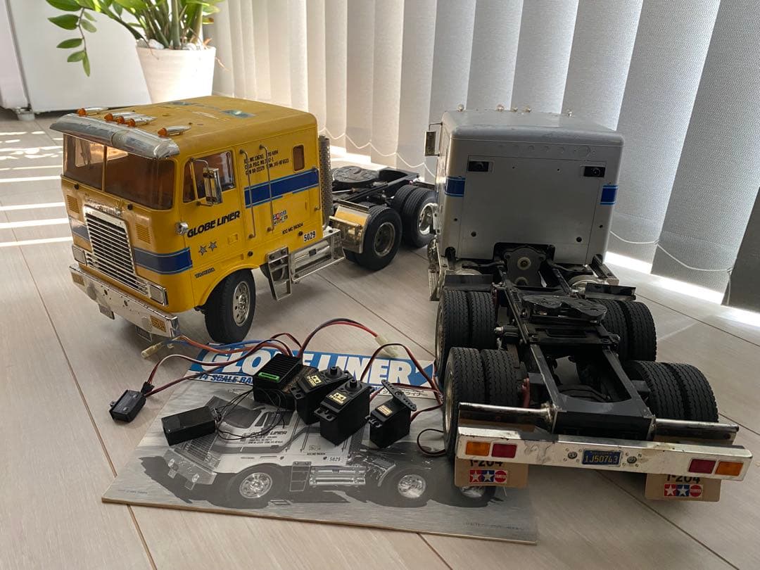 タミヤRC1/14 グローブライナーフラットヘッド6×4 3速ギアボックス搭載