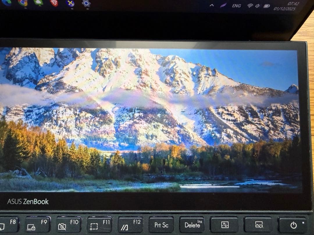 Windowsノート本体 ASUS ZenBook Duo UX481FLY