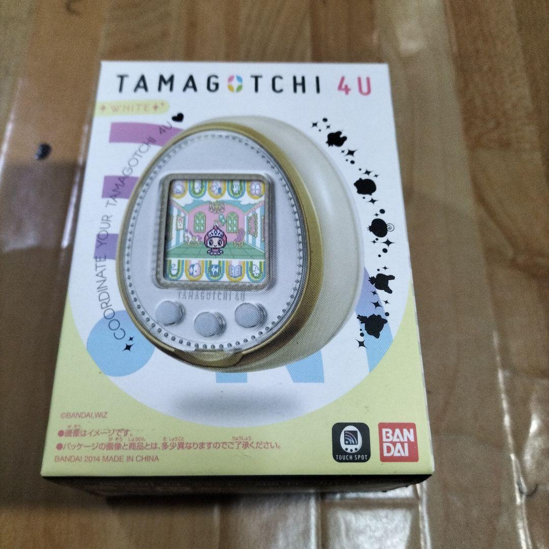 TAMAGOTCHI 4U ホワイト