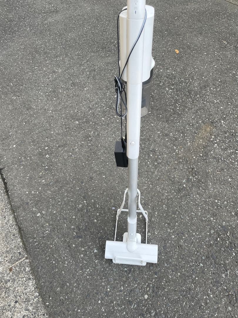 パナソニック コードレス掃除機 MC-SB33J-W