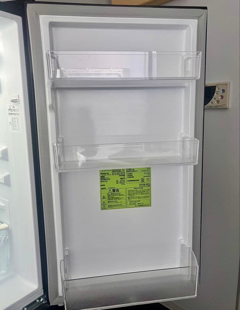 2025年製 ブラック冷蔵冷蔵庫comfee 174L 2ドア 右開き