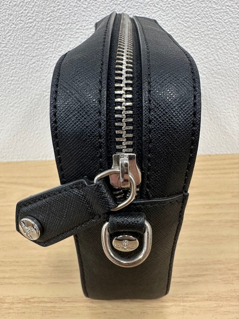 ☆ヴィヴィアンウエストウッド ショルダーバッグ レザー オーブ ブラック