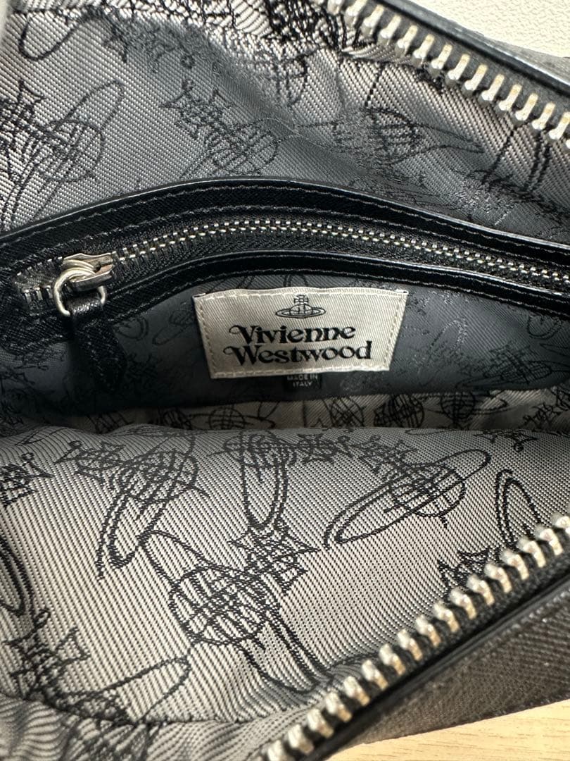 ☆ヴィヴィアンウエストウッド ショルダーバッグ レザー オーブ ブラック