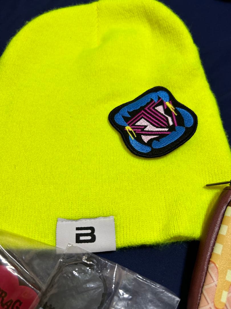 BIGBANG 色々詰め合わせ ストラップ ポーチ G-DRAGON ビーニー