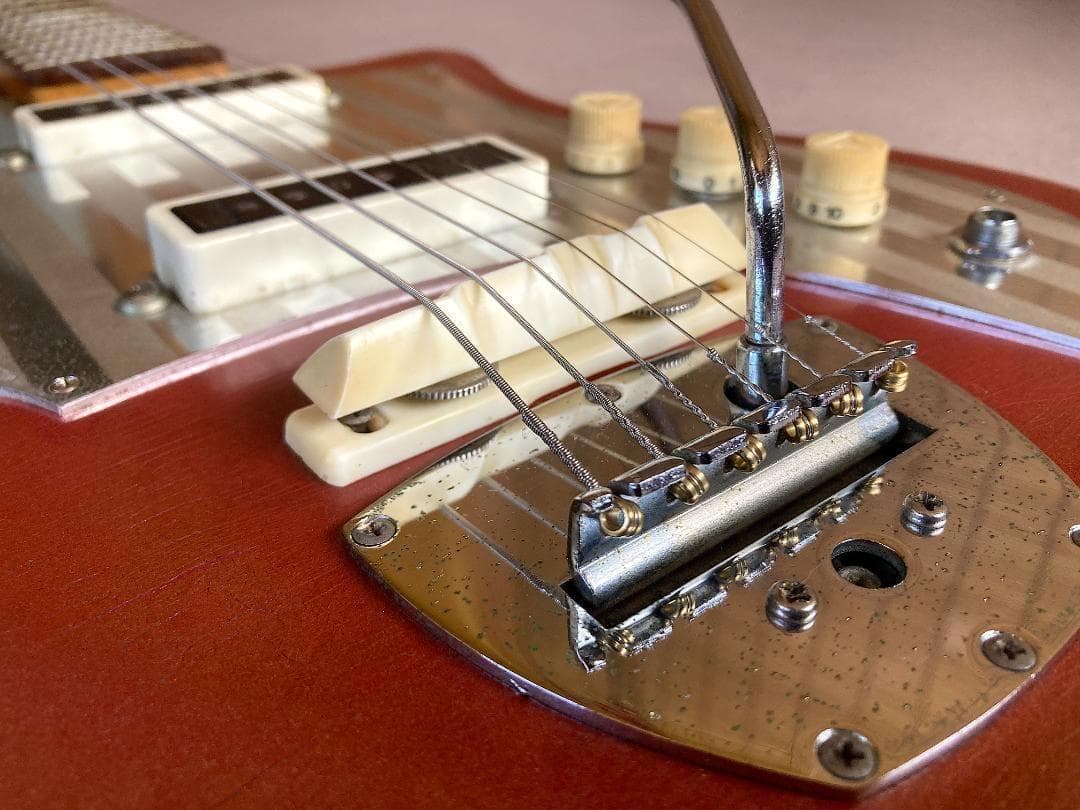 Guyatone LG-80T（1965年） レッド 貴重なオフセットの名品