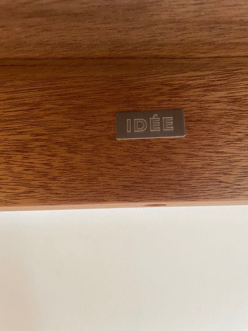 【IDEE】 STILT TABLE 1000 White