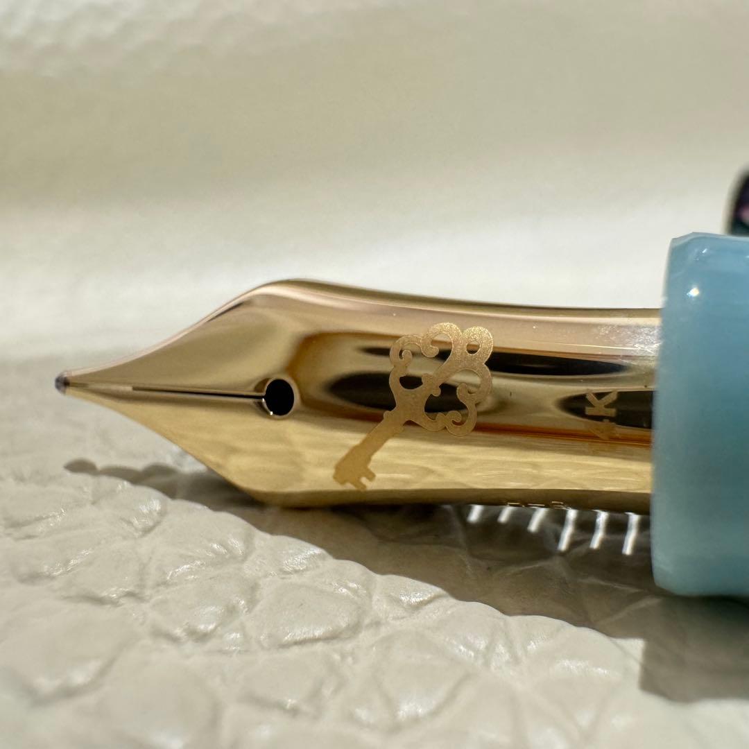 万年筆　BUNGUBOX Magic of Alice ブングボックス　アリス