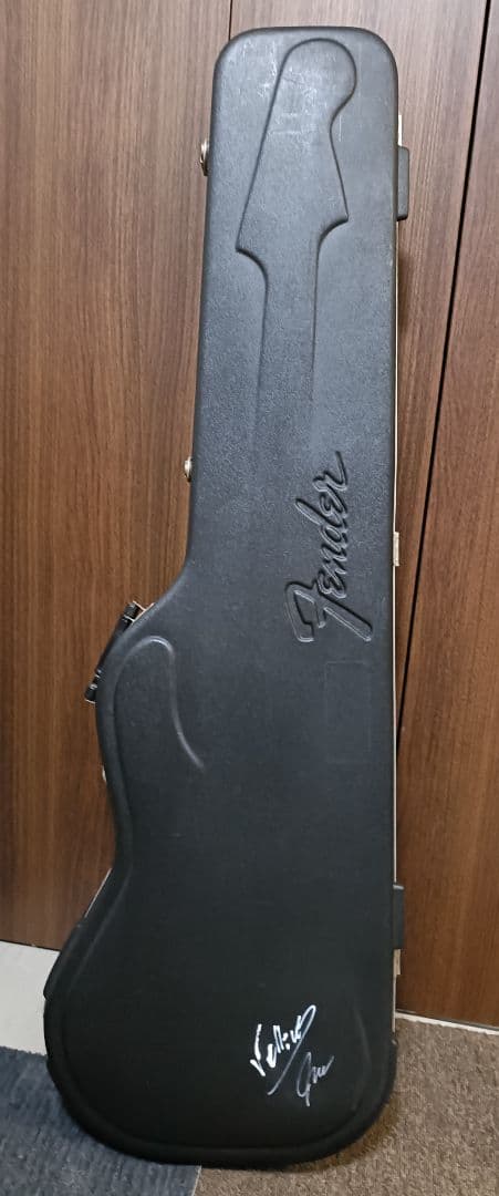 Fender USA American Deluxe プレシジョンベース