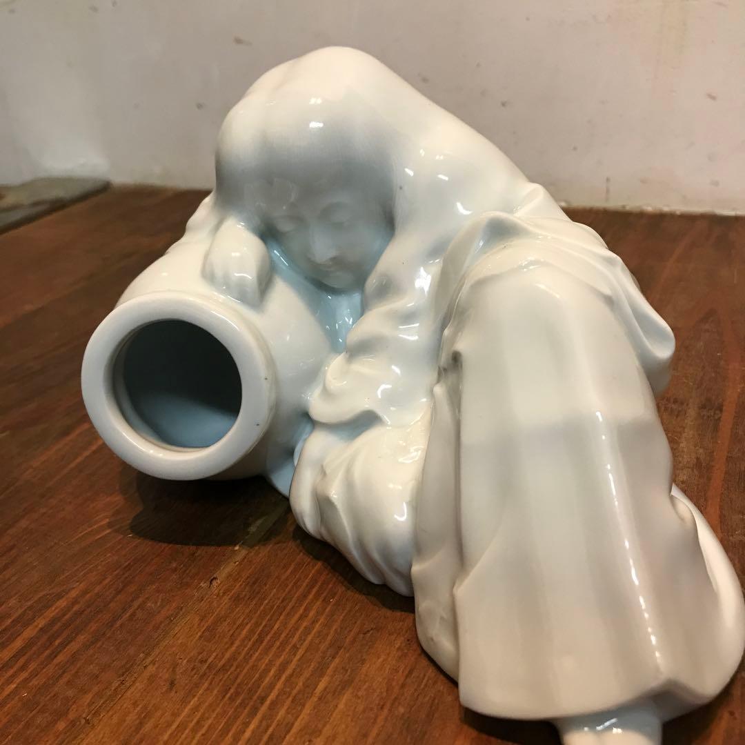 美品　陶器　慈山伯　猩々　白磁　置物　オブジェ　当時物　丁寧な作り