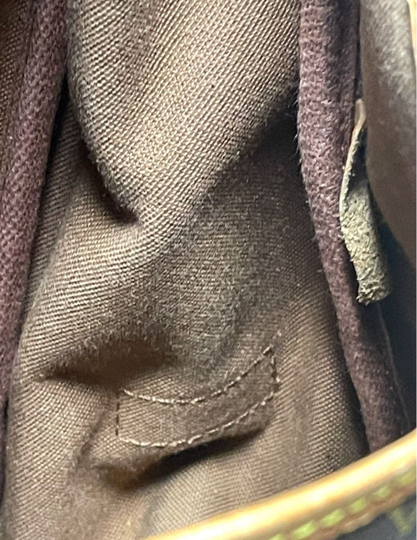 LOUIS VUITTON ルイ ヴィトン　モノグラム　 ソミュール35