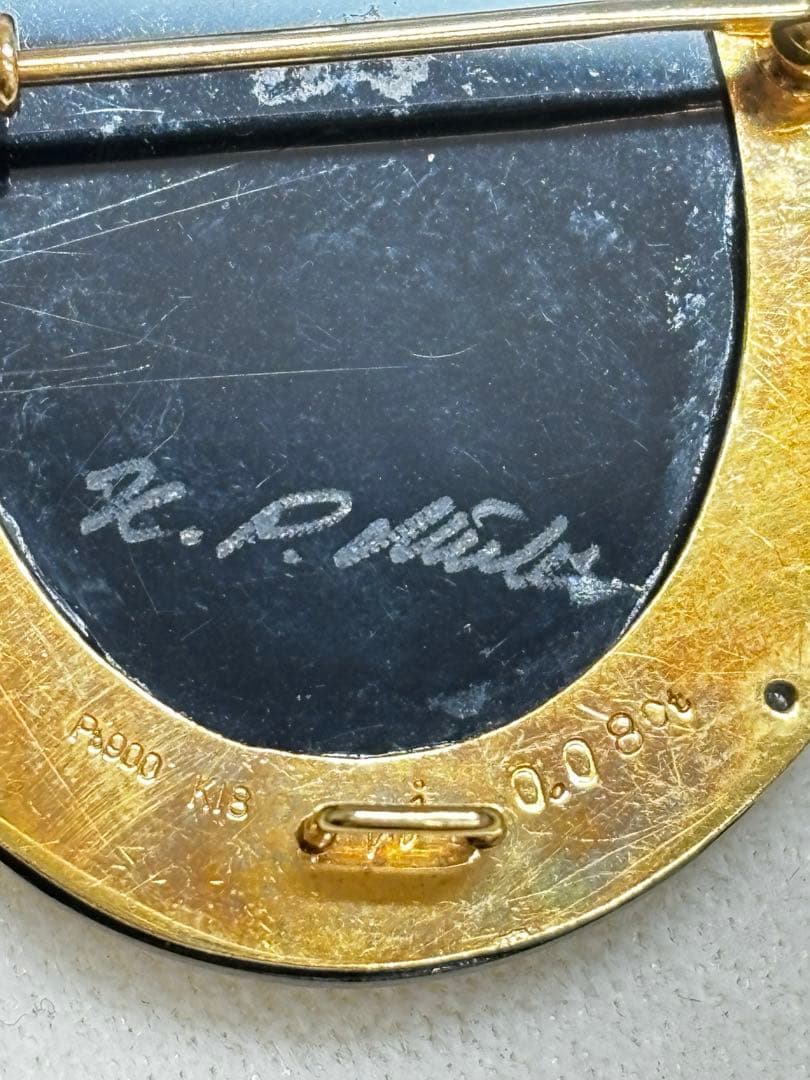 ミューラー作　カメオ　ブローチ＆ペンダントトップpt900+k18ダイヤ0.8