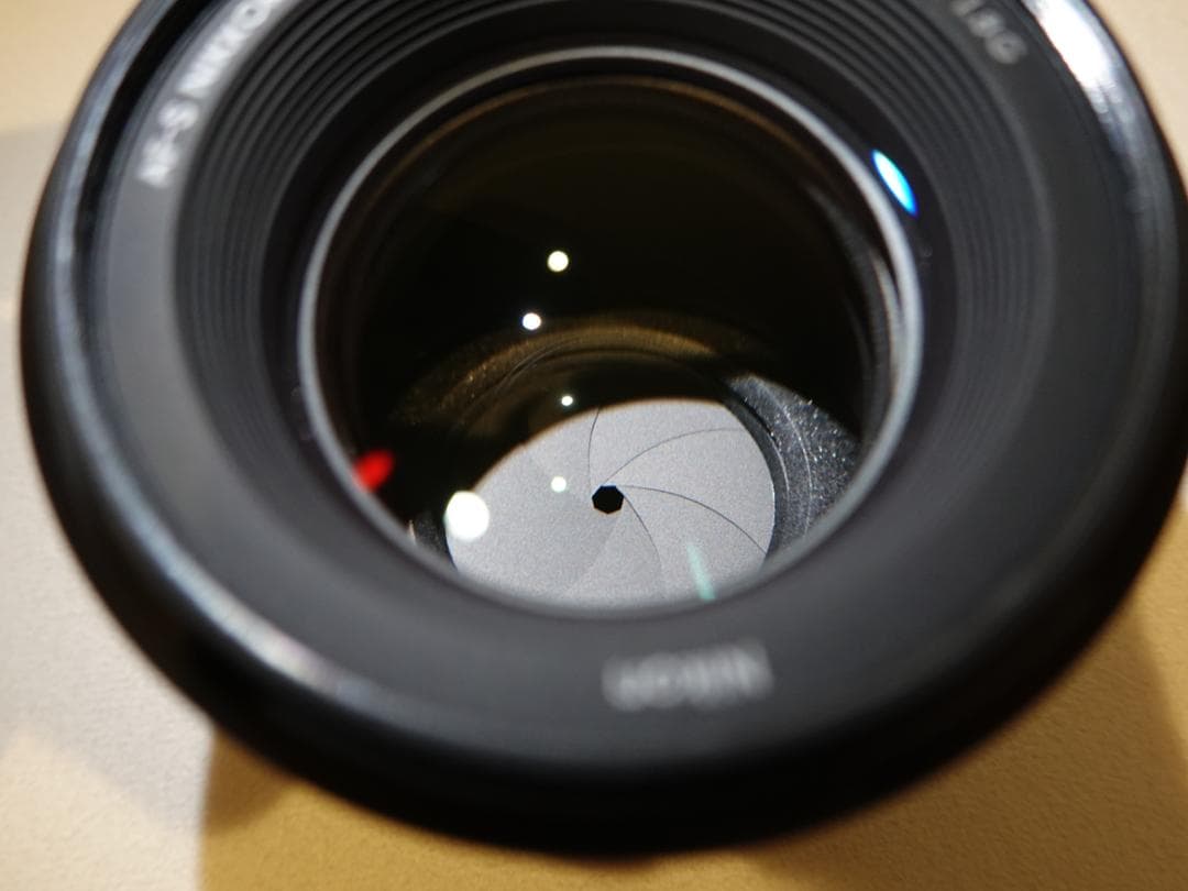 Nikon AF-S NIKKOR 85mm F1.8G & フィルター