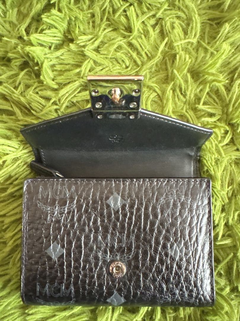 MCM Patricia Flap Wallet 3FldS ブラック