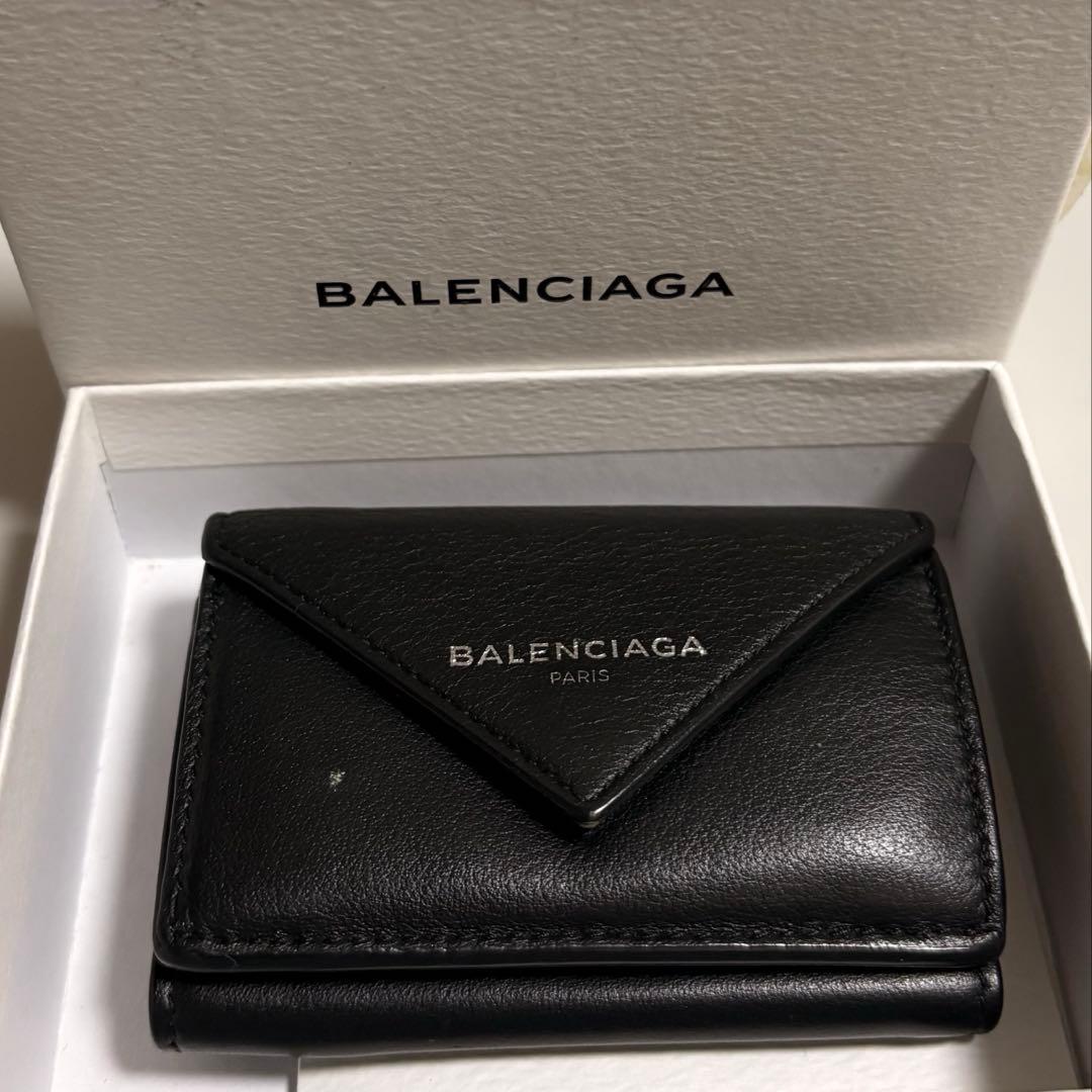 バレンシアガ　ミニ　ウォレット　財布　三つ折り財布