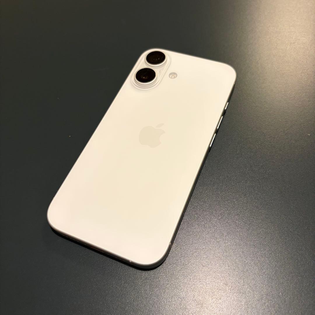 Apple iPhone 16 128gb ホワイト 本体　おまけ付き