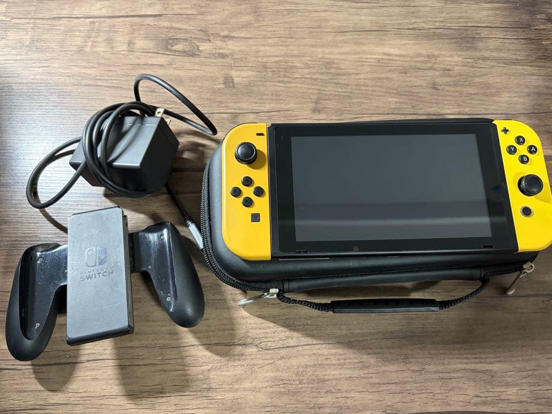 Nintendo Switch ピカチュウ イーブイデザイン 本体