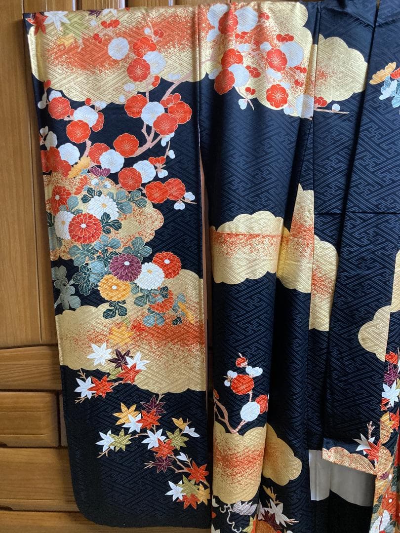 振袖　帯　正絹【匿名配送・宅急便送料無料】30～40年前の　着物　出品№22