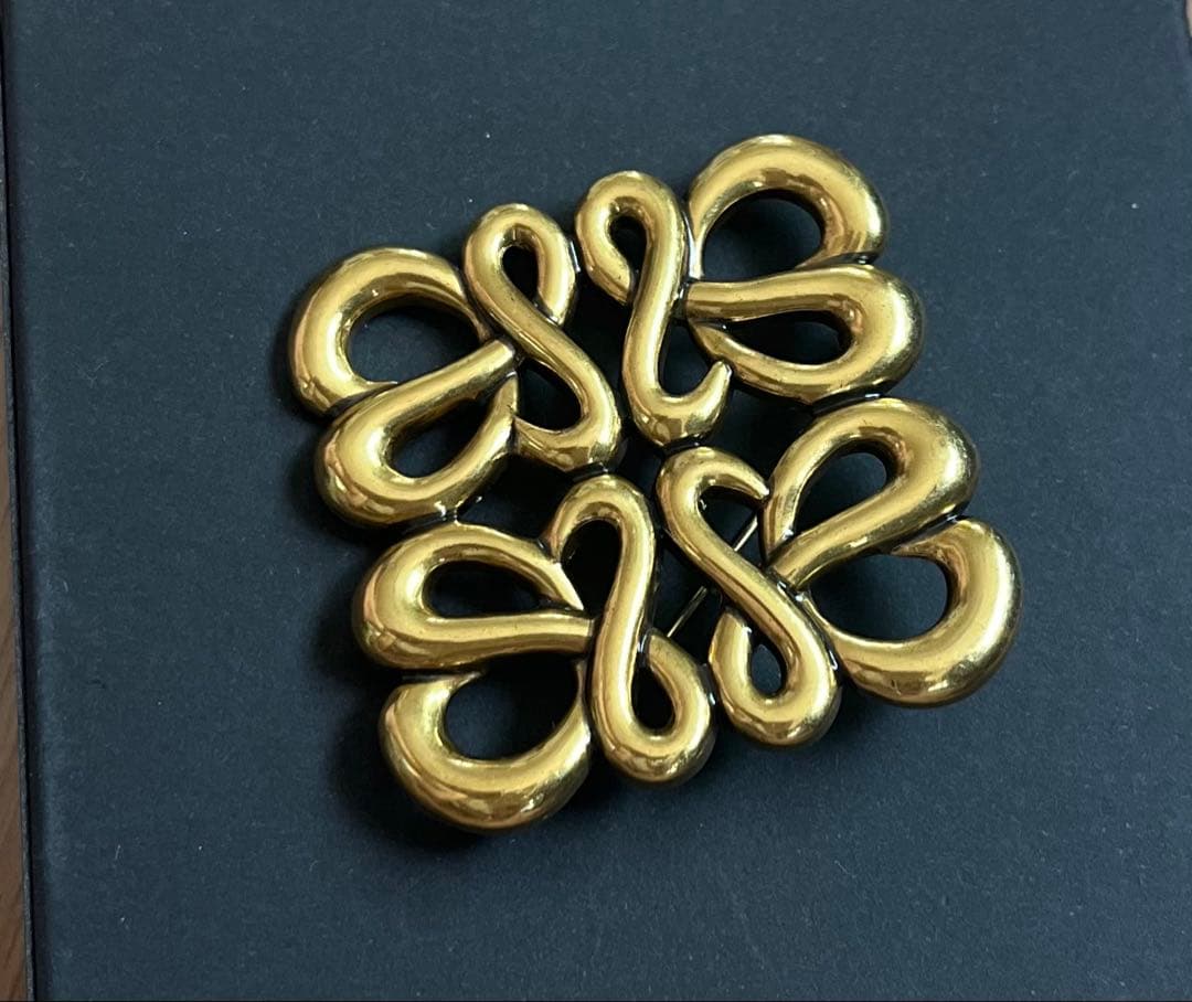 ロエベ、ゴールド、ブローチ、