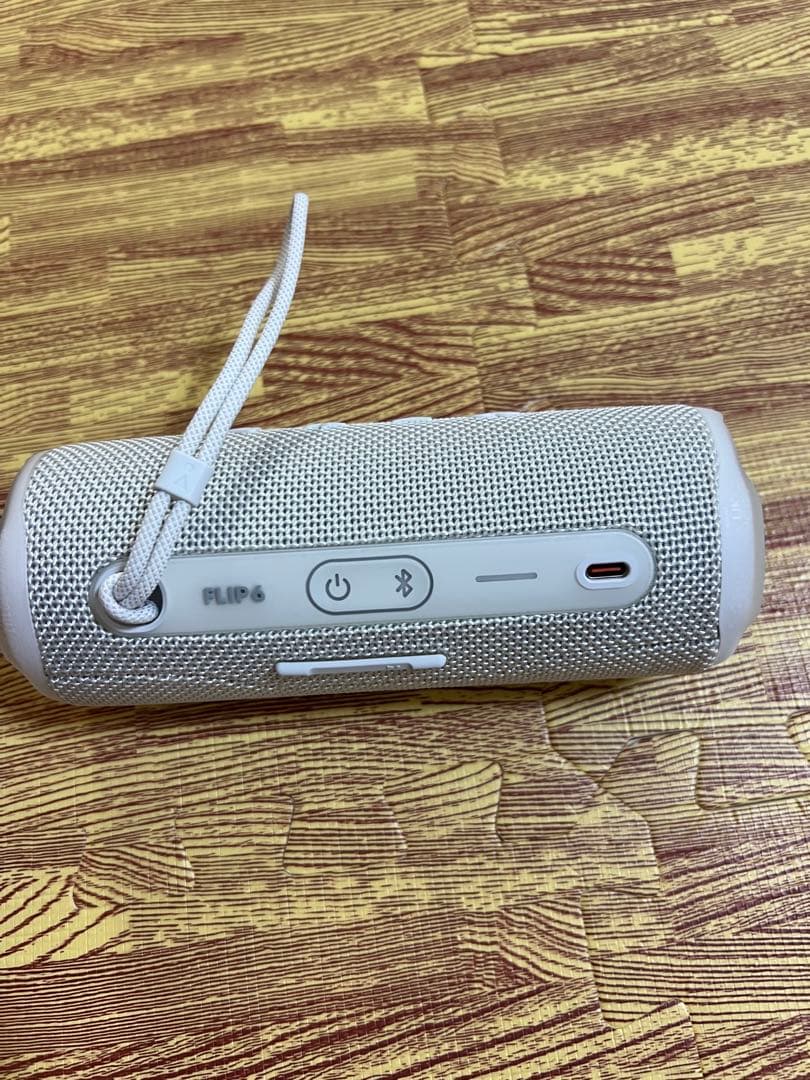 JBL FLIP 6 ワイヤレススピーカー ホワイト