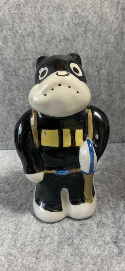 のらくろ陶器像