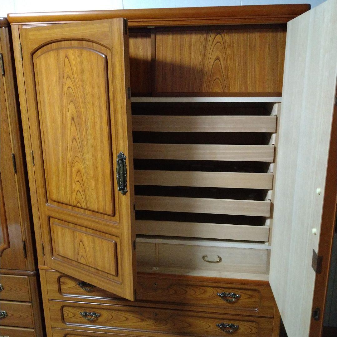 木目調キャビネット 引き出し付き（引取限定）