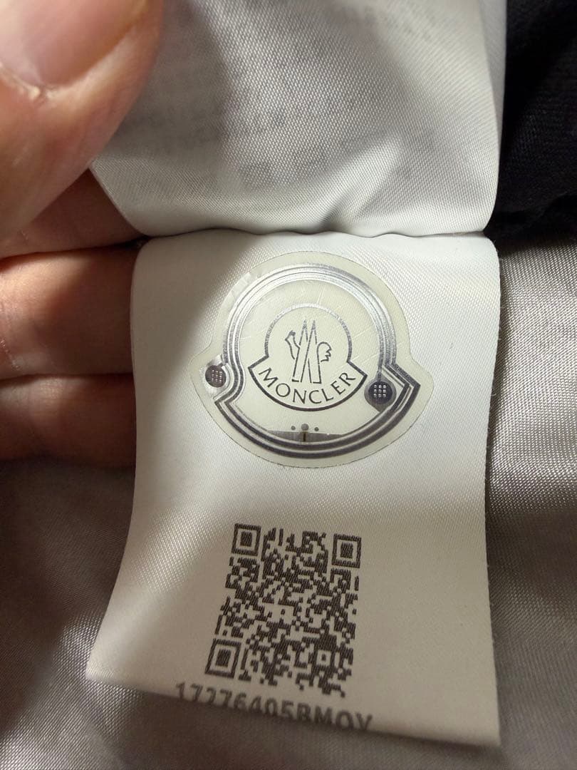 MONCLER Tシャツ　ブラック