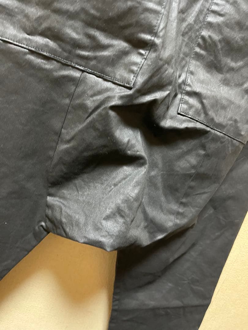 A.F ARTEFACT/サルエルクロップドパンツ/コーティング/黒ブラック2