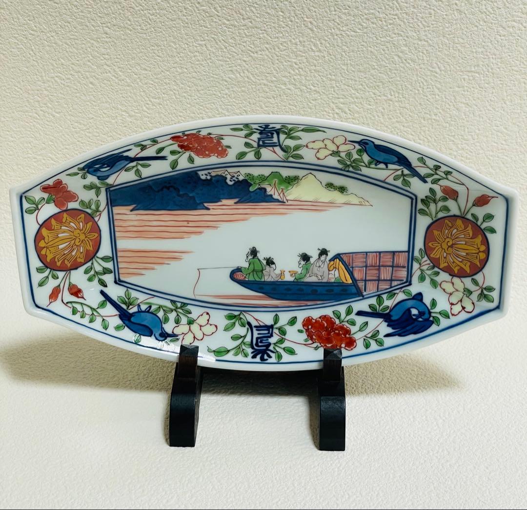 ⬇️有田焼　源右衛門　源右衛門窯　古伊万里　風山水見込舟形　赤農根菜図の小鉢