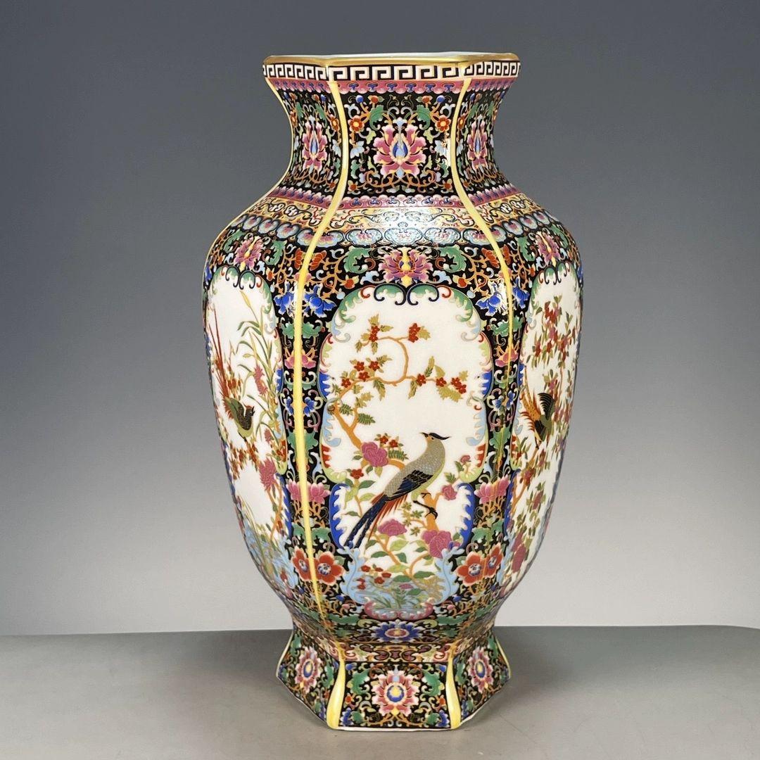 琺瑯彩六面開窓花鳥賞瓶 景徳鎮 陶磁器 装飾品 現代工芸品 美術品 置物