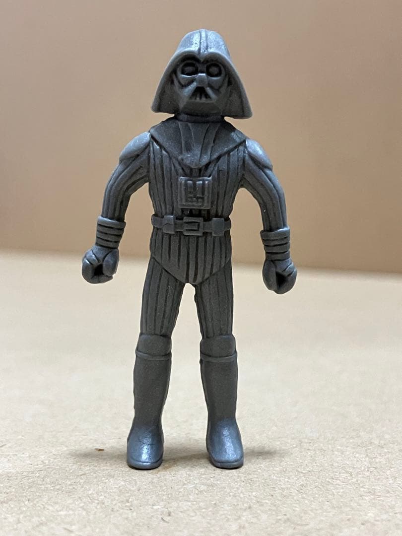 スターウォーズ　ダースベイダー　森永キャラメル　消しゴム　灰色　タカラ