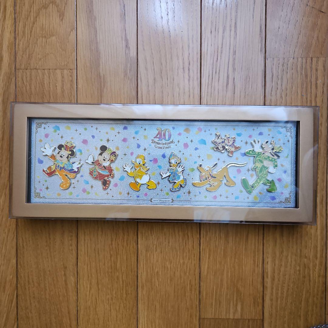 ディズニー　ハーモニーインカラー　ピンバッジ　額入り