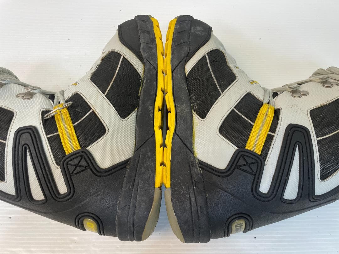 ◆ スノーボード ブーツ thirtytwo TARIFF 約 26.5 cm