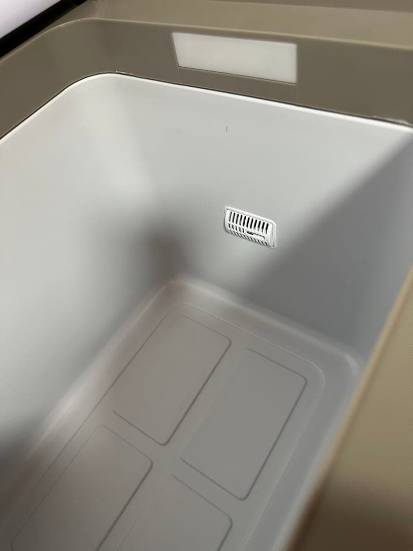 24L ポータブル車載冷蔵庫 コンプレッサー式【美品】