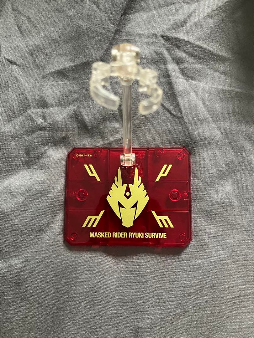 仮面ライダー龍騎　フィギュアーツ　龍騎サバイブ