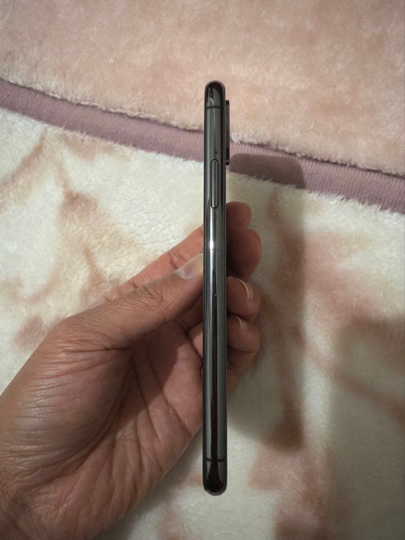 iPhone XS 256GB SIMフリー 動作確認済み