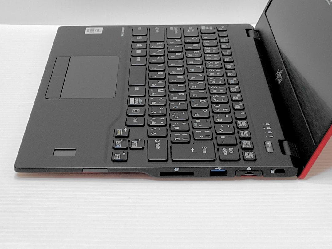 ガーネットレッド 第10世代Core i5 LIFEBOOK U9310/D17