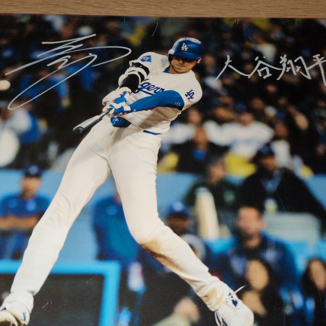 休日セール　大谷翔平選手　直筆サイン入り　写真　非売品　ドジャース