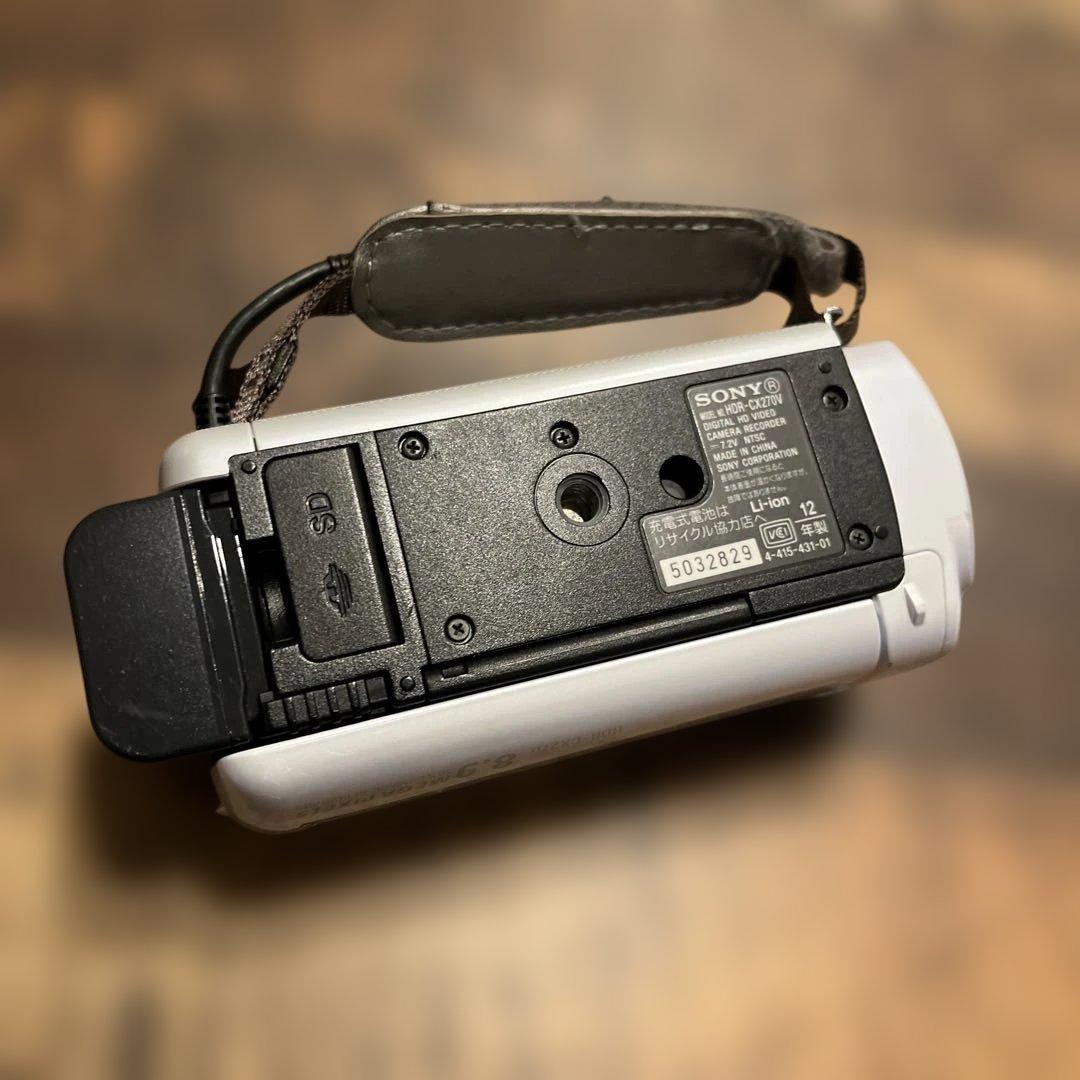 Sony Handycam 32GB AVCHDケーブル 収納バッグ付き