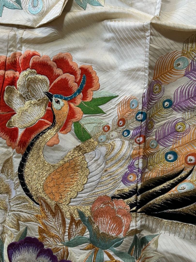 豪華絢爛　アンティーク振袖　昭和レトロ　刺繍　孔雀　鳳凰　鶴織　牡丹　エクリュ