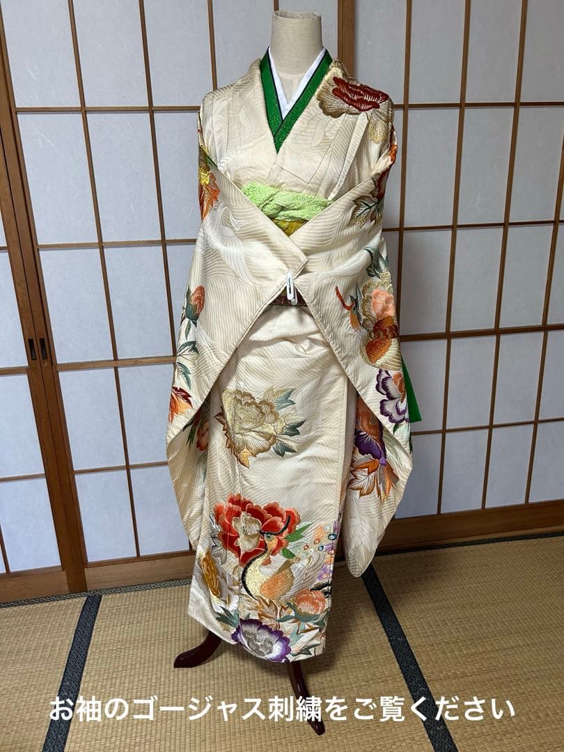 豪華絢爛　アンティーク振袖　昭和レトロ　刺繍　孔雀　鳳凰　鶴織　牡丹　エクリュ