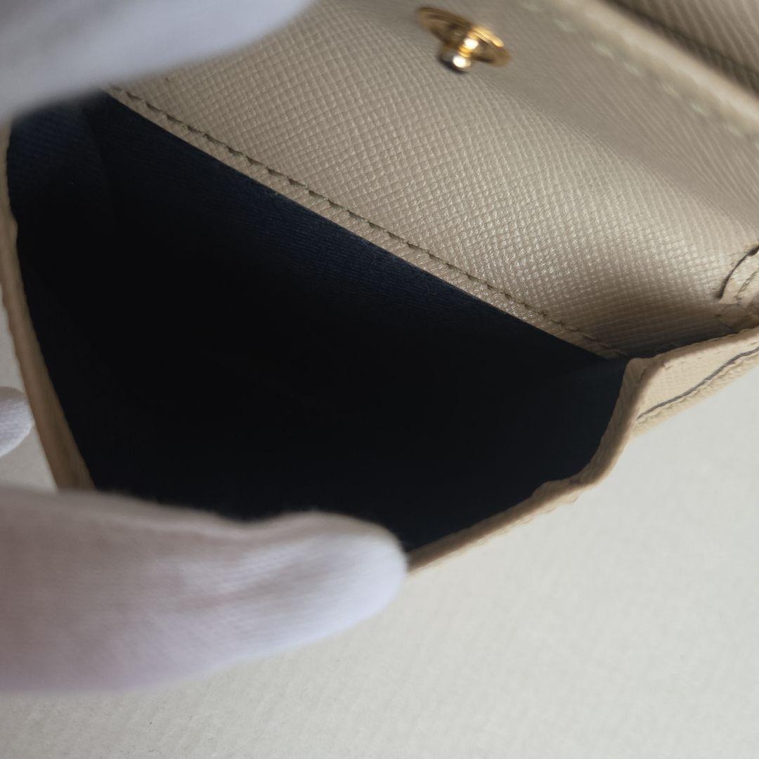 あ*様 マルニ　MARNI　財布　二つ折り