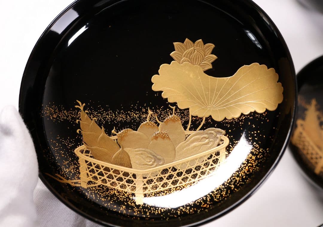 【CM412】天然木漆塗 加賀蒔絵 蓮と野菜金蒔絵 黒煮物椀 三客 漆器 昭和期