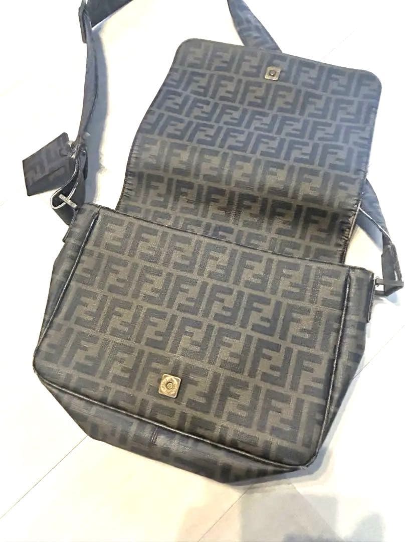 Fendi FFロゴパターン ショルダーバッグ