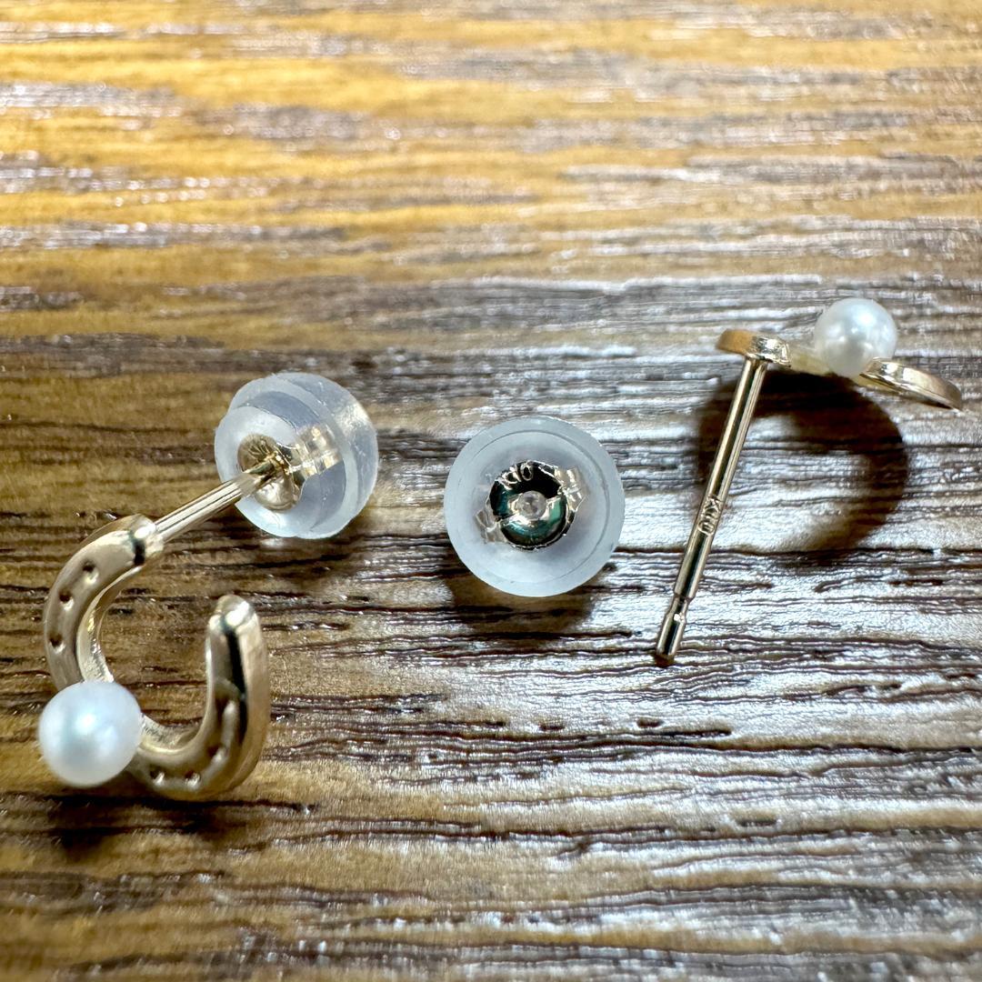 幸せをキャッチするバテイ・淡水真珠デザインピアス　K10YG