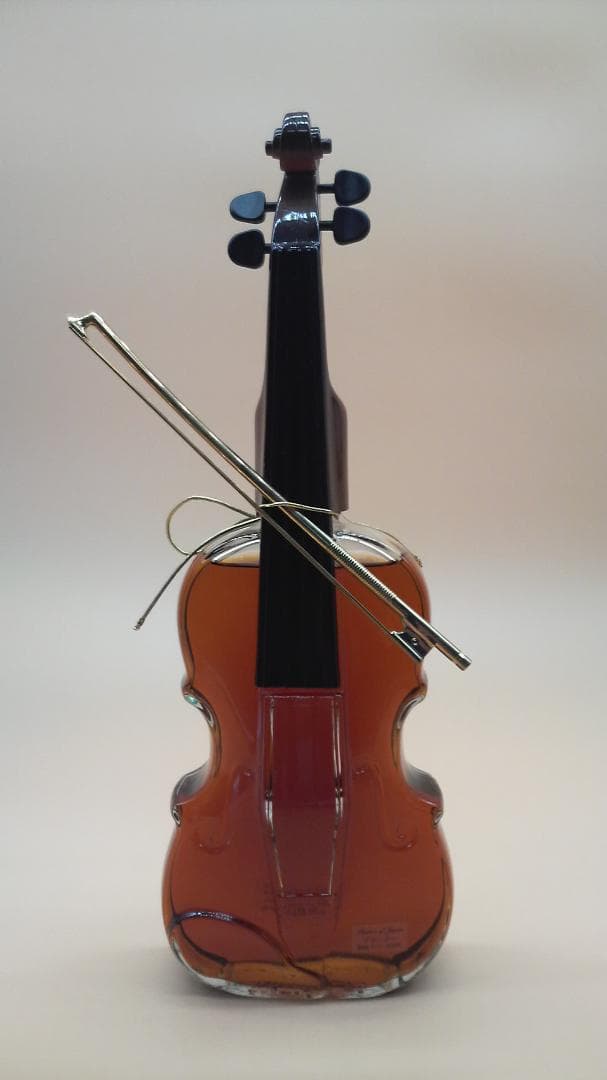 サントリー ブランデー X.O デラックス　バイオリン