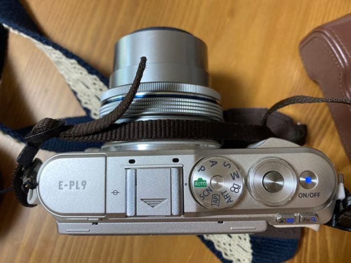 デジタルカメラ OLYMPUS E-pl9
