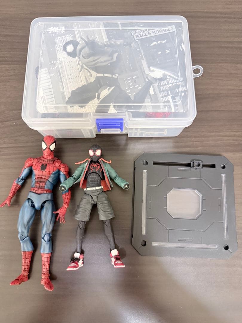 千値練 スパイダーバース マイルス MAFEX スパイダーマン コミック 中古品