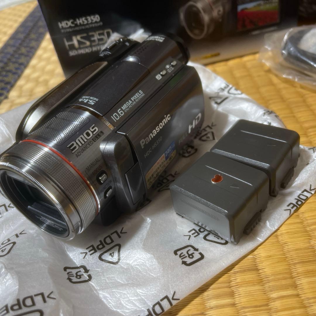 パナソニック　HDC-HS350 (三脚付き)