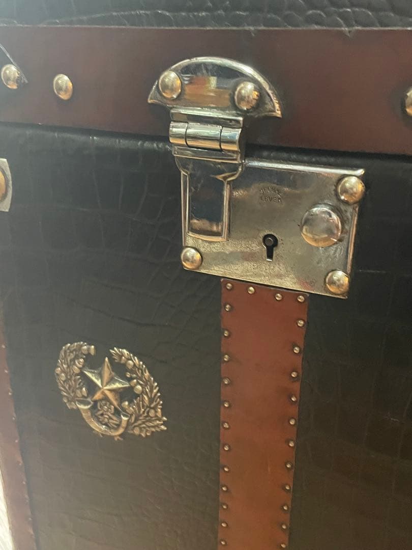 イギリスアンティーク　クロコのボックス